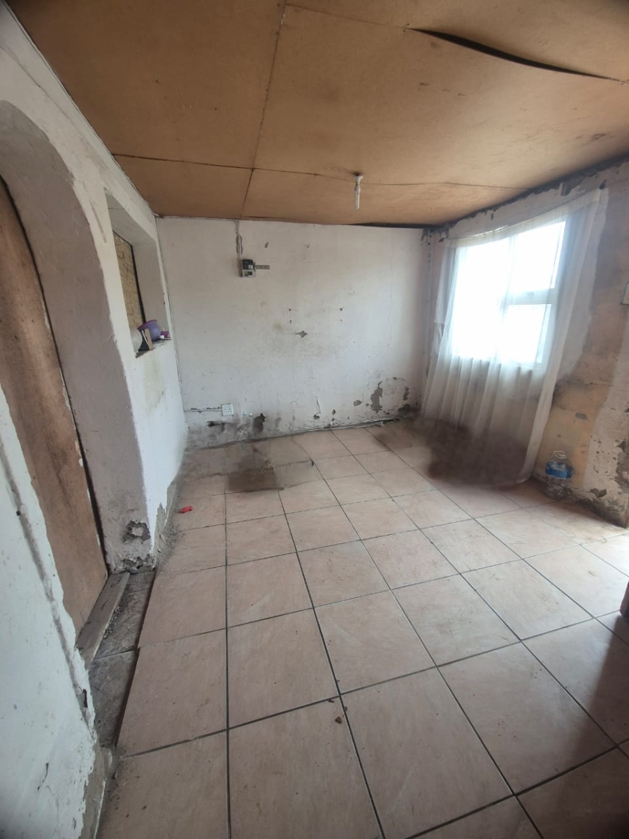 2 Bedroom Property for Sale in Kwazakhele Eastern Cape
